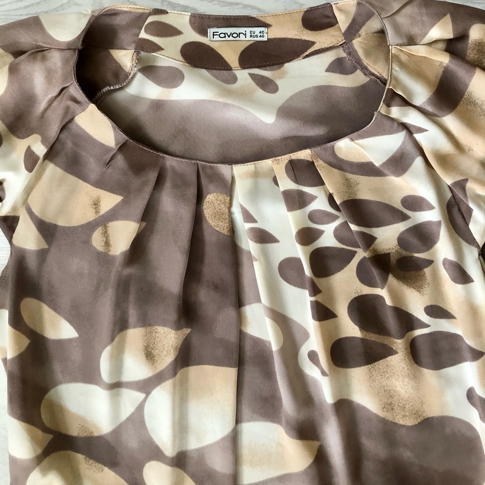 European Designer Favori Silky Belted Dress - Picture 13 of 16